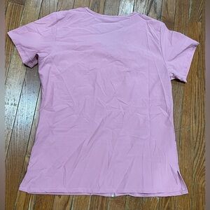 4 Flex
Soft Mauve Short Sleeve Tee